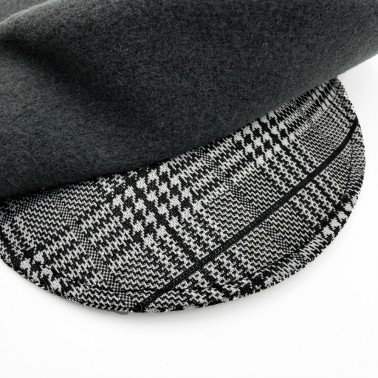 Grey cap beret with a prince of galle